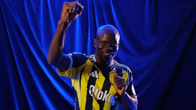 Fenerbah&ccedil;e ma&ccedil;ı &ouml;ncesi rest! Gen&ccedil;lerbirliği Başkanı&rsquo;ndan Kant&eacute; &ccedil;ıkışı - Resim : 1