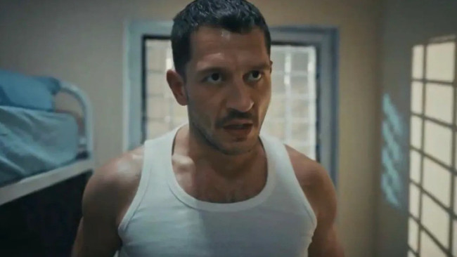 Bahçeli'den ünlü oyuncuya 'Yeraltı' telefonu! 'Bozkurt' detayı bomba... - Resim : 1