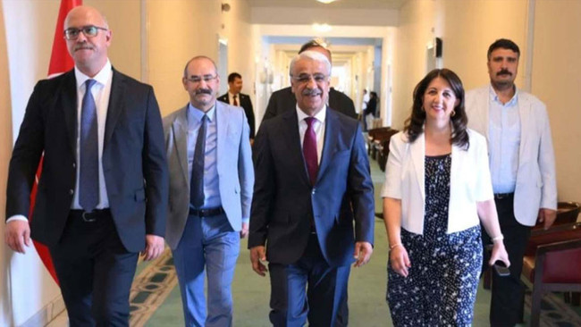 DEM Parti heyeti İmralı'dan döndü! Açıklama yarın yapılacak - Resim : 1