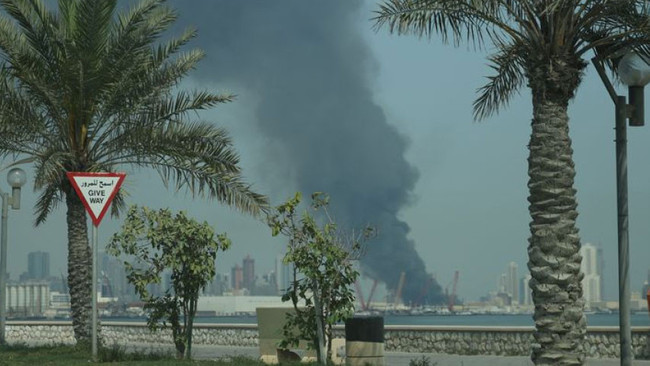 Orta Doğu'da tansiyon yükseliyor! İran, Hürmüz Boğazı'nı geçişlere kapattı - Resim : 1