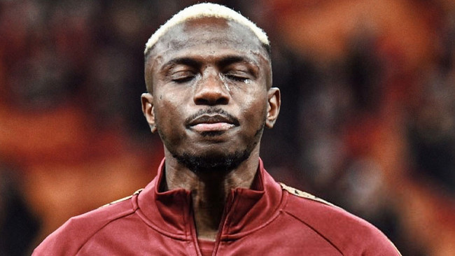 Liverpool taraftarından Atat&uuml;rk pankartı! TRT o anları g&ouml;stermedi - Resim : 2