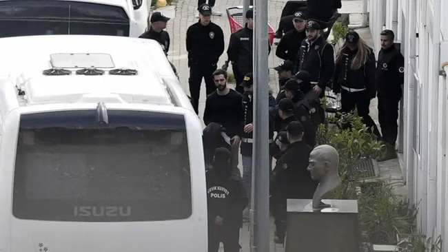 Gözaltına alınmıştı: Hande Erçel hakkında karar verildi - Resim : 2