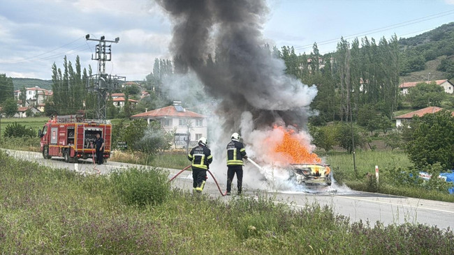 Amasya'da korkunç kaza! Otomobil alev alev yandı... Dede ve torun hayatını kaybetti - Resim : 2