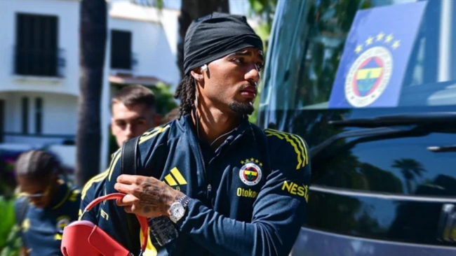 Aziz Yıldırım'dan dev kıyım! 4 futbolcuya
