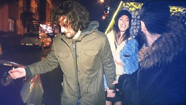 Birkan Sokullu ile Dilan Çiçek Deniz'den el ele ilk poz! - Resim : 1