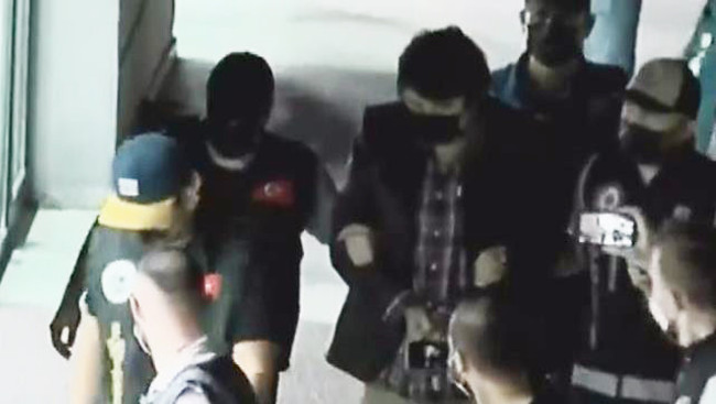 ‘Tosuncuk’ lakaplı Çiftlik Bank’ın kurucusu Mehmet Aydın Türkiye’ye getirildi! - Resim : 1