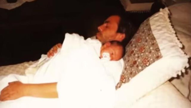 Nihal Olçok'tan duygulandıran paylaşım! Şehit eşinin ve oğlunun fotoğraflarını yayınladı - Resim : 1