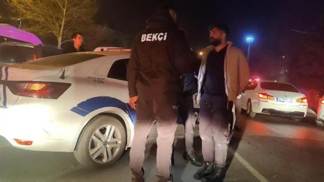Şişli’de hareketli anlar: İki grup birbirine girdi! Havaya ateş açıldı, 1 polis yaralı… - Resim : 1