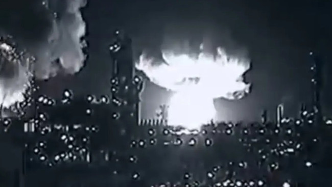 İran'dan Katar'ın kritik noktasına saldırı: Görüntüler ortaya çıktı! - Resim : 1