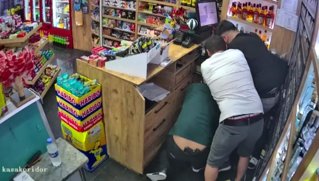 2 kişinin öldüğü tekel bayi saldırısı kameralarda! - Resim : 3