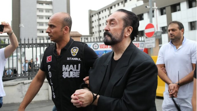 Operasyonu yapan Furkan Sezer’den Adnan Oktar yorumu: Böyle bir suç örgütü Cumhuriyet tarihinde yok - Resim : 1