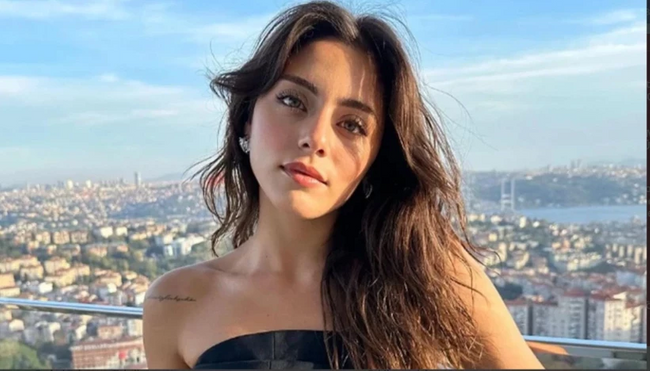 Başrol olduğu diziden çıkarıldığını uçakta öğrendi - Resim : 2