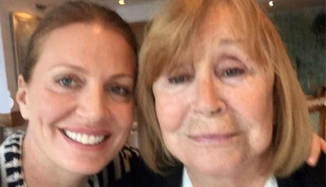 Annesini kaybeden Caroline Koç'u kahreden karar - Resim : 1