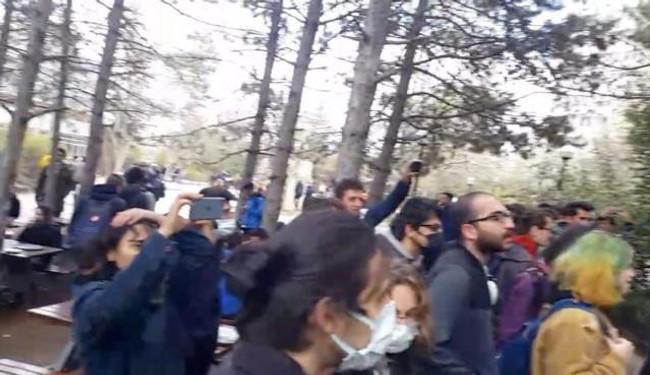 Öğrenciler, Ali Babacan'ı mezunu olduğu ODTÜ'ye almadı! "Propagandasını yapmaya çalıştı" - Resim : 1