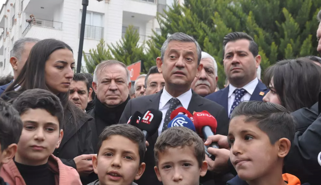 Özel'den Erdoğan'a gündem yaratacak 'Trump' sorusu: "Buna nasıl susuyor?" - Resim : 1