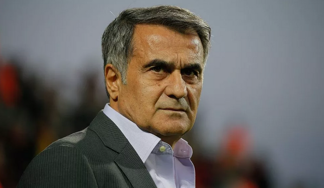 Beşiktaş'ın yeni hocasını açıkladı, sosyal medya yıkıldı - Resim : 1