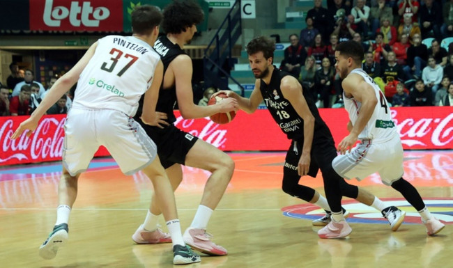 12 Dev Adam deplasmanda Belçika'yı rahat geçti - Resim : 1