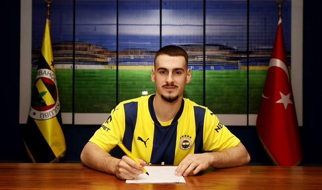 Fenerbahçe'den flaş karar: Yeni transfere yol gözüktü! - Resim : 1
