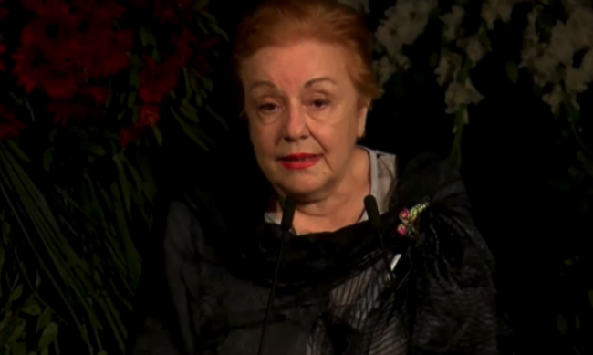 Büyük usta Ferhan Şensoy’a veda! İki kardeş gözyaşlarına boğuldu... - Resim : 11