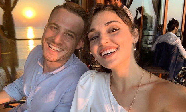 Hande Erçel ile Kerem Bürsin ayrıldı mı? Güzel oyuncudan açıklama geldi - Resim : 2