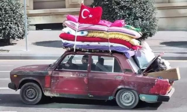 Depremin simgelerinden biri olan Server Beşirli'ye otomobil hediye edildi - Resim : 1