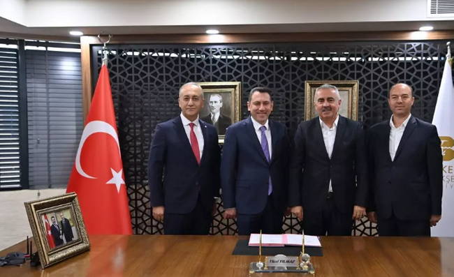 O belediyede en düşük maaş 25 bin lira oldu - Resim : 1