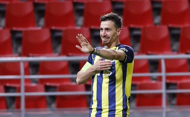 Stefan Kuntz'un A Milli Takım'a çağırmadığı golcü yılın futbolcusu seçildi - Resim : 1