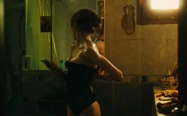 Jasmine'deki sahneleri tepki çekti! Evrim Akın, Asena Keskinci konusunda sessiz kalmadı - Resim : 1