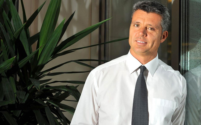 Defne Samyeli'nin peşine hangi medya patronu düştü? - Resim : 1