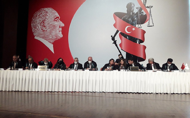 Mehmet Durakoğlu: “Sadece sanıklar değil, tüm basın cezalandırılıyor” - Resim : 2