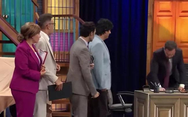 Güldür Güldür'den 'CHP' göndermeli skeç! 'Biz de rahatsızız o ekodan' - Resim : 1