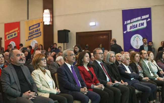 Yeşil Sol Parti ve HDP seçim bildirgesini açıkladı! Bu maddeler tartışma yaratacak! - Resim : 1