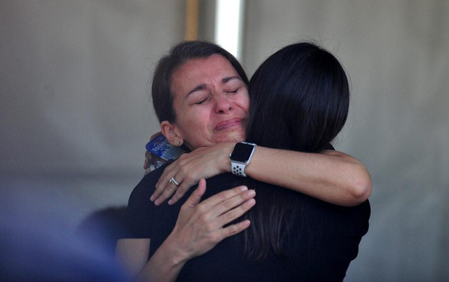 İtalya'da helikopter kazası! Eczacıbaşı çalışanları için Yalova'da tören... Gözyaşları sel oldu - Resim : 8