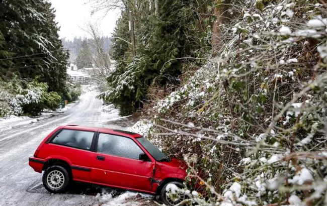 ABD'de kar fırtınası sürüyor: 26 ölü! -45 dereceyi gördüler, ısınmak için kıyafetlerini yaktılar - Resim : 1
