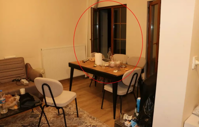 Doktor kadın sevgilisi ile birlikte balkondan düştü! Tunceli'de şüpheli ölüm - Resim : 1