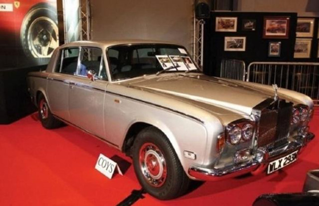 Freddie Mercury'nin aracı rekor fiyata satıldı! Değerinin tam 10 katı - Resim : 1