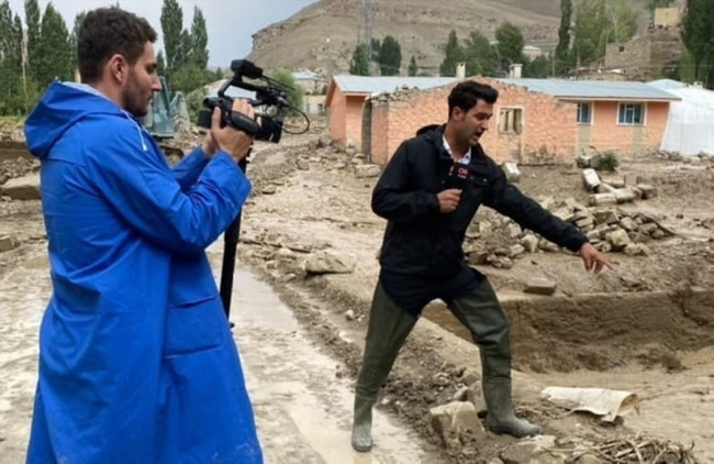 Canlarını hiçe sayıyorlar... Selde de onlar var yangında da! - Resim : 4