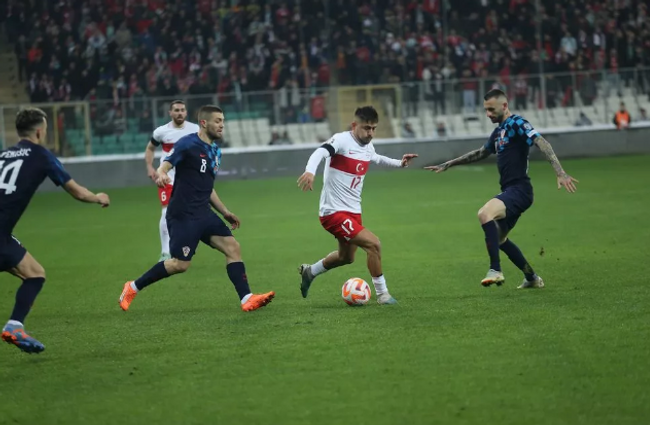 A Milli Futbol Takımımız, Hırvatistan'a 2-0'lık skorla kaybetti - Resim : 1