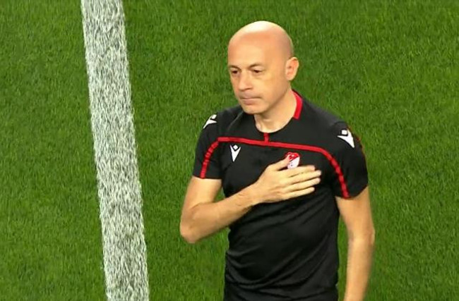 Sahaya adımını atınca kıyamet koptu! Cüneyt Çakır ağlamamak için kendini zor tuttu - Resim : 3