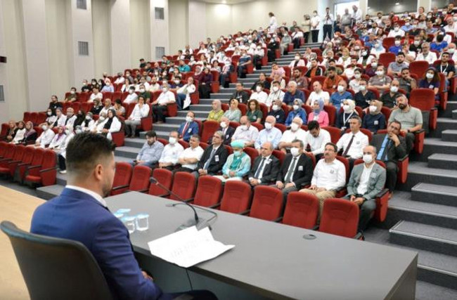 Çalıştığı hastanede öldürülen Dr. Ekrem Karakaya'ya 'şehit' unvanı verildi - Resim : 4