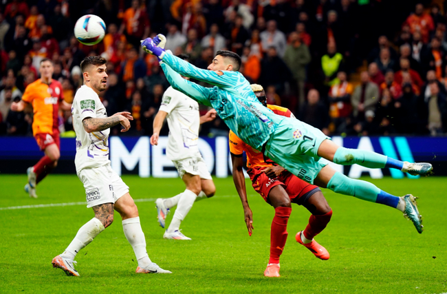 Galatasaray'ı puandan eski Fenerbahçeli etti! - Resim : 1