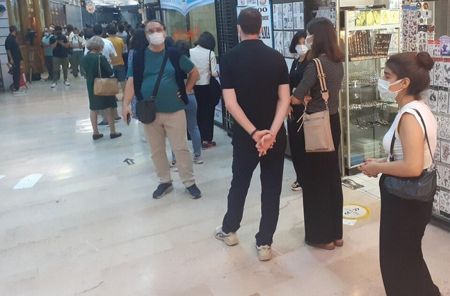 Büyük usta Ferhan Şensoy’a veda! İki kardeş gözyaşlarına boğuldu... - Resim : 7