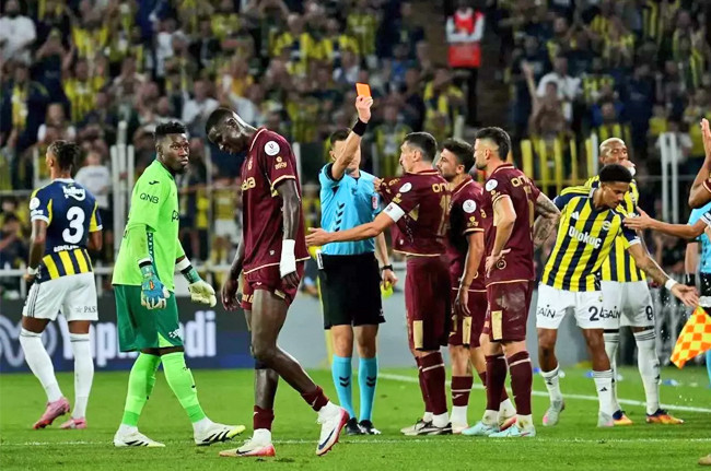 Trabzon Başkanı Doğan’dan sert tepki! “Takımı sahadan çekmeyi bile düşündük…” - Resim : 1