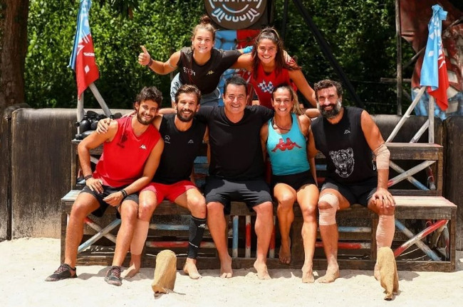 Demet Akalın'dan Acun Ilıcalı'ya Survivor çıkışı: Adam kafaya koymuş, kılıfı uydurmuş! - Resim : 2