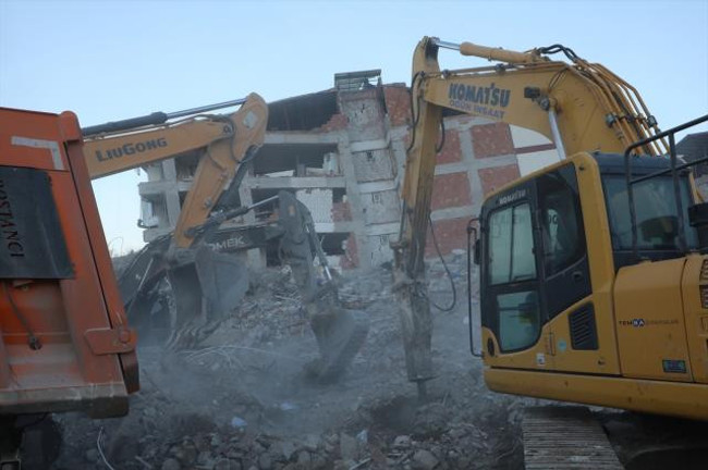 Bakanlık ilçe ilçe sıraladı! İşte 10 ili vuran depremde en ağır hasarı alan yerler - Resim : 4