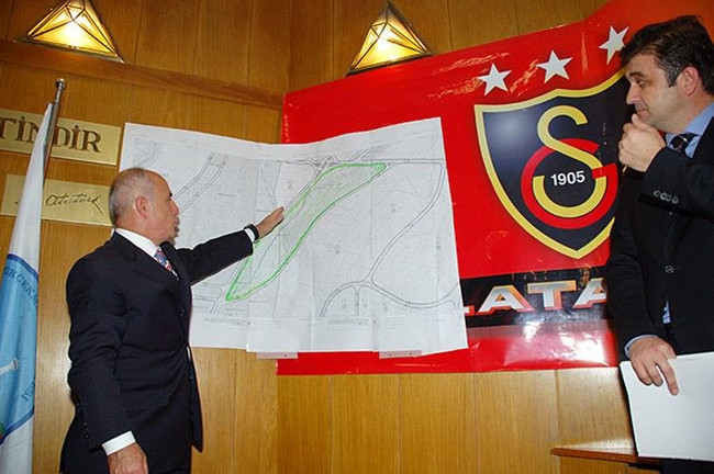 Galatasaray’a soğuk duş: Arazinin yarısına çivi dahi çakılamaz! - Resim : 5