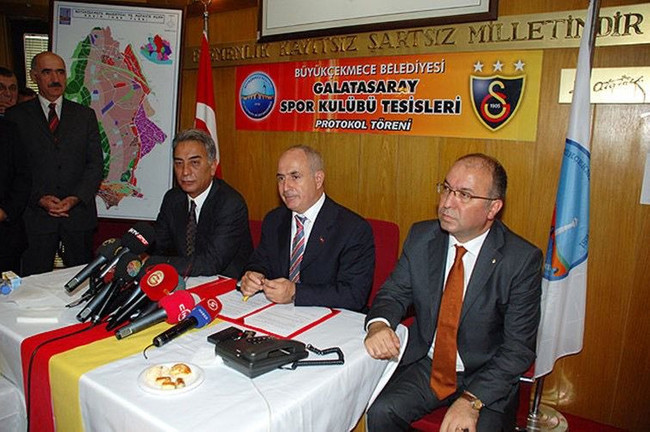 Galatasaray’a soğuk duş: Arazinin yarısına çivi dahi çakılamaz! - Resim : 2