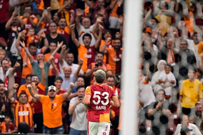 Galatasaray 3 puanı 3 golle aldı! Yıldızlar sahnede... - Resim : 2