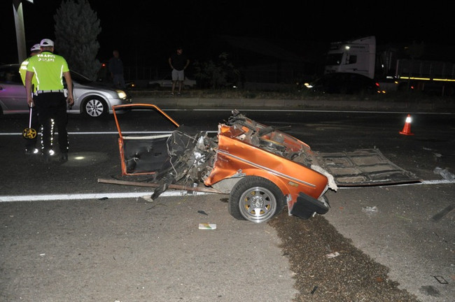 Manisa’da katliam gibi kaza!  Ölü ve yaralılar var... - Resim : 3