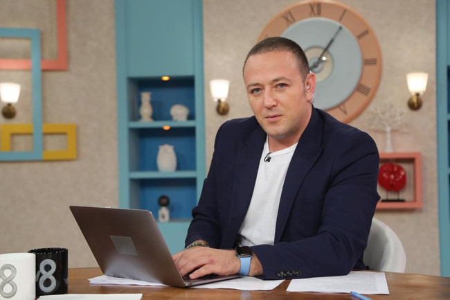 Ahmet Hakan'dan Hürriyet'e taze kan! Hangi ismi köşe yazarı olarak kadroya kattı? - Resim : 2